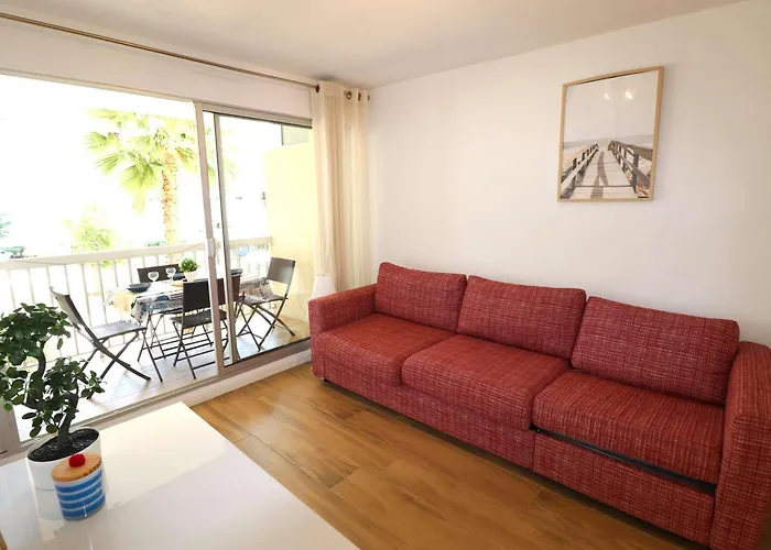 2p Avec Terrasse, Garage, 250m Plage, 4 Pers, Wifi Optionnel - Fr-1-307-165 * Le Grau-du-Roi