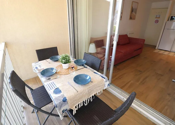 2p Avec Terrasse, Garage, 250m Plage, 4 Pers, Wifi Optionnel - Fr-1-307-165 * Le Grau-du-Roi