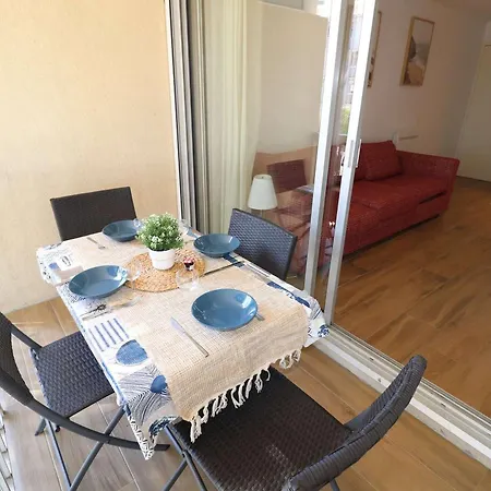 2p Avec Terrasse, Garage, 250m Plage, 4 Pers, Wifi Optionnel - Fr-1-307-165 * Le Grau-du-Roi